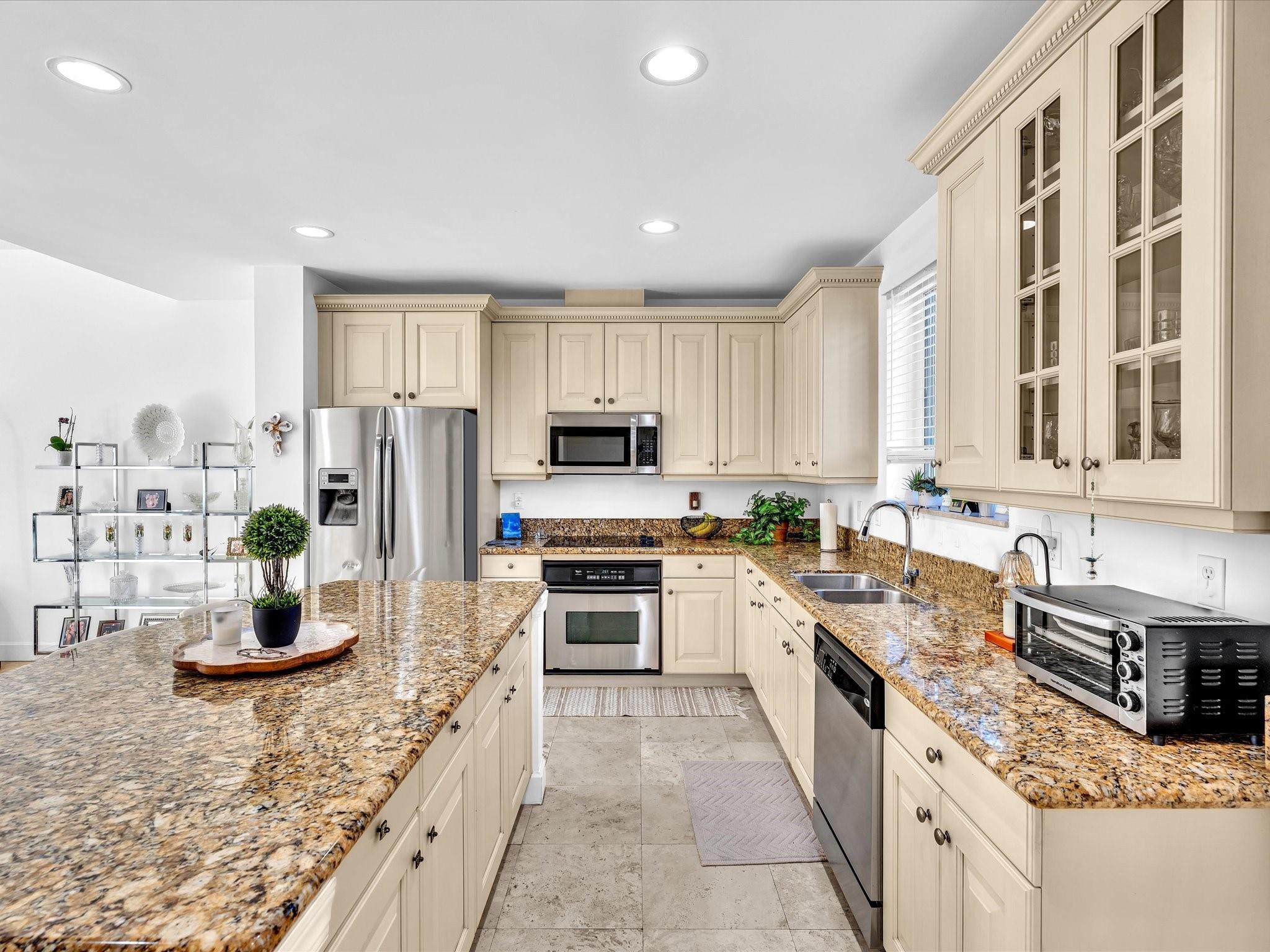 Soigne 76-10 B - Residential Lease