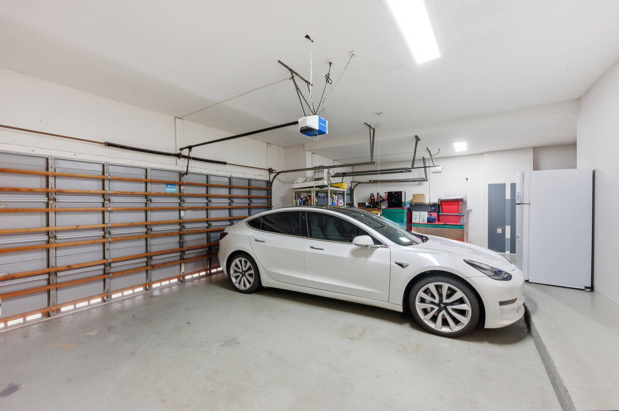 PEMBROKE SHORES - Residential