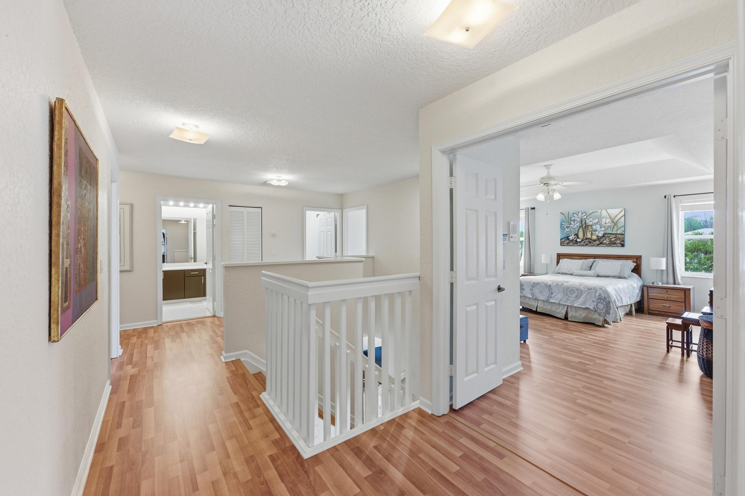 PEMBROKE SHORES - Residential