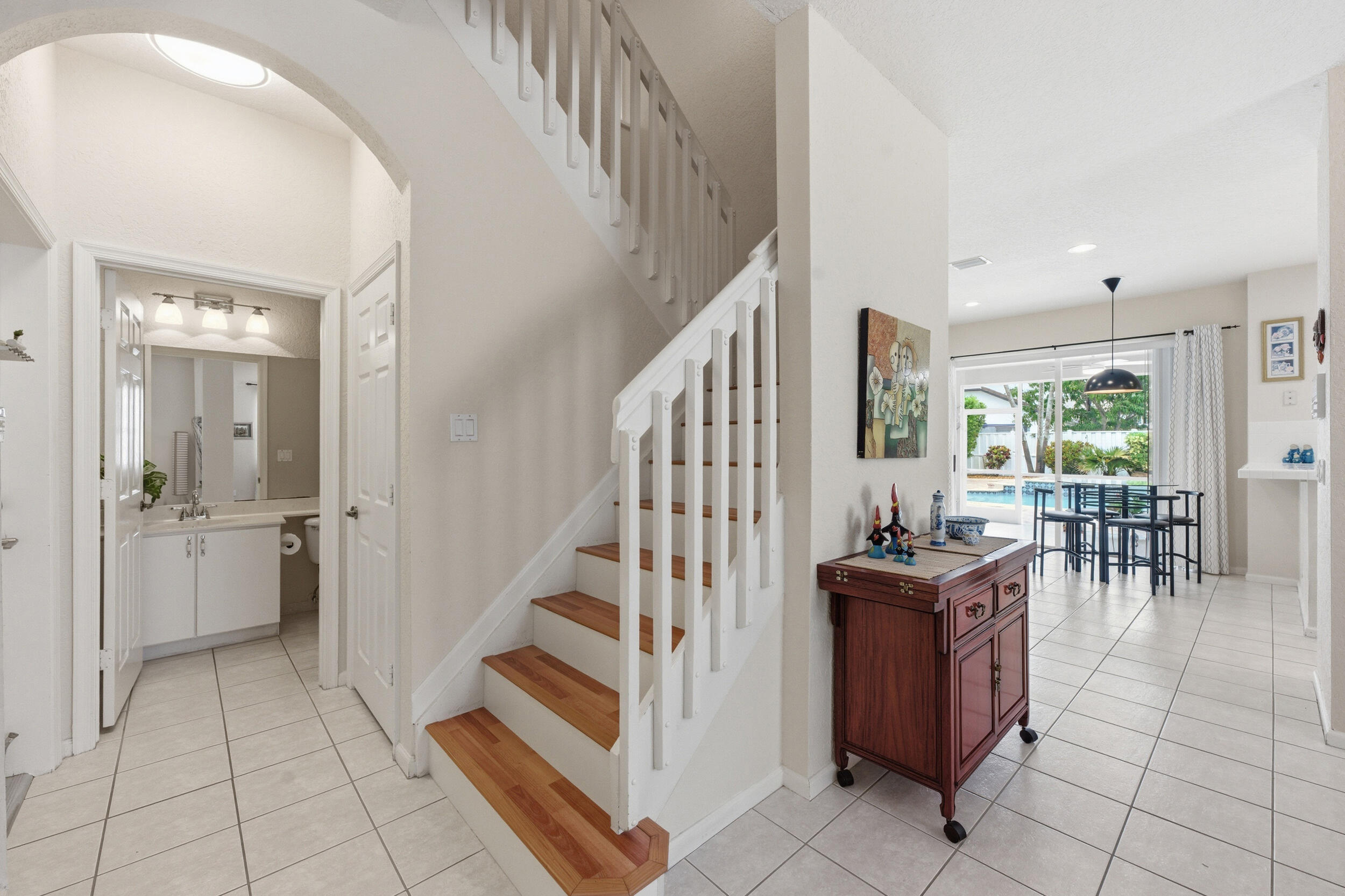 PEMBROKE SHORES - Residential