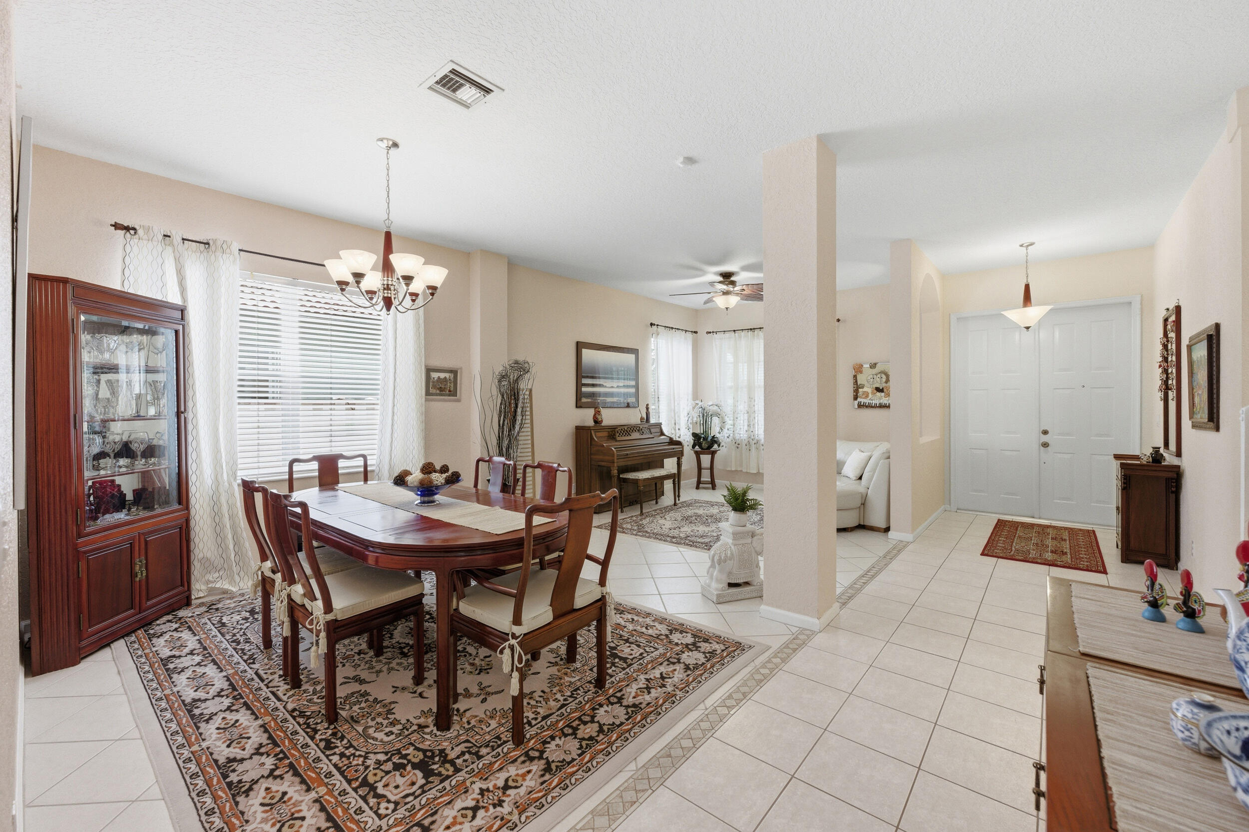 PEMBROKE SHORES - Residential