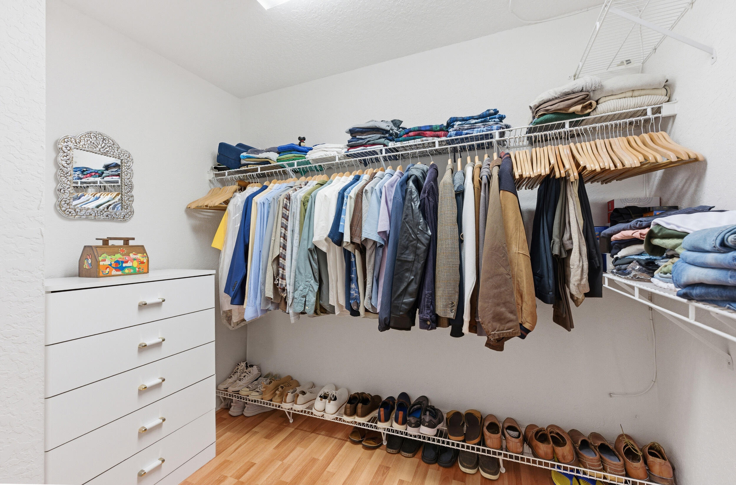 PEMBROKE SHORES - Residential