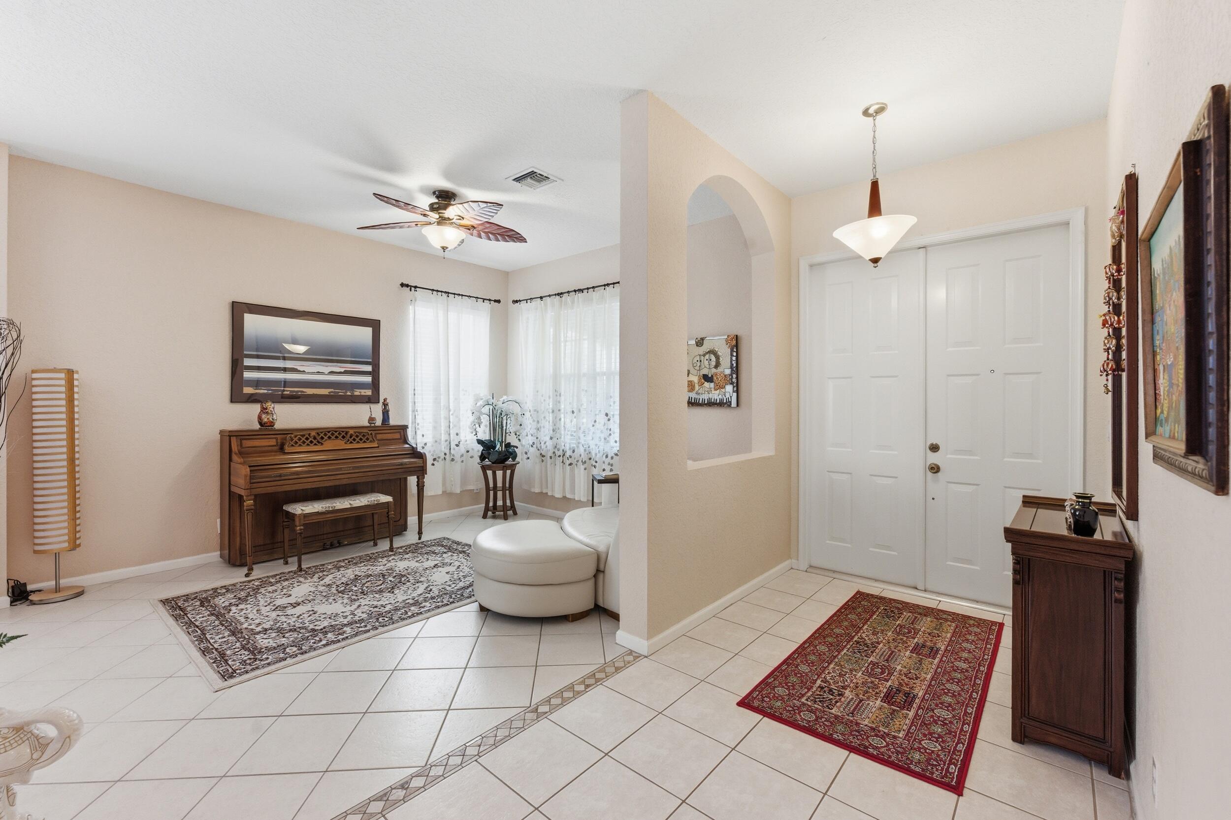 PEMBROKE SHORES - Residential