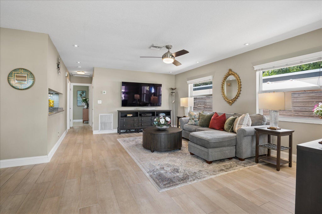Photo of 108 NE 22ND Street, Wilton Manors, FL 33305 (MLS # B26091139)