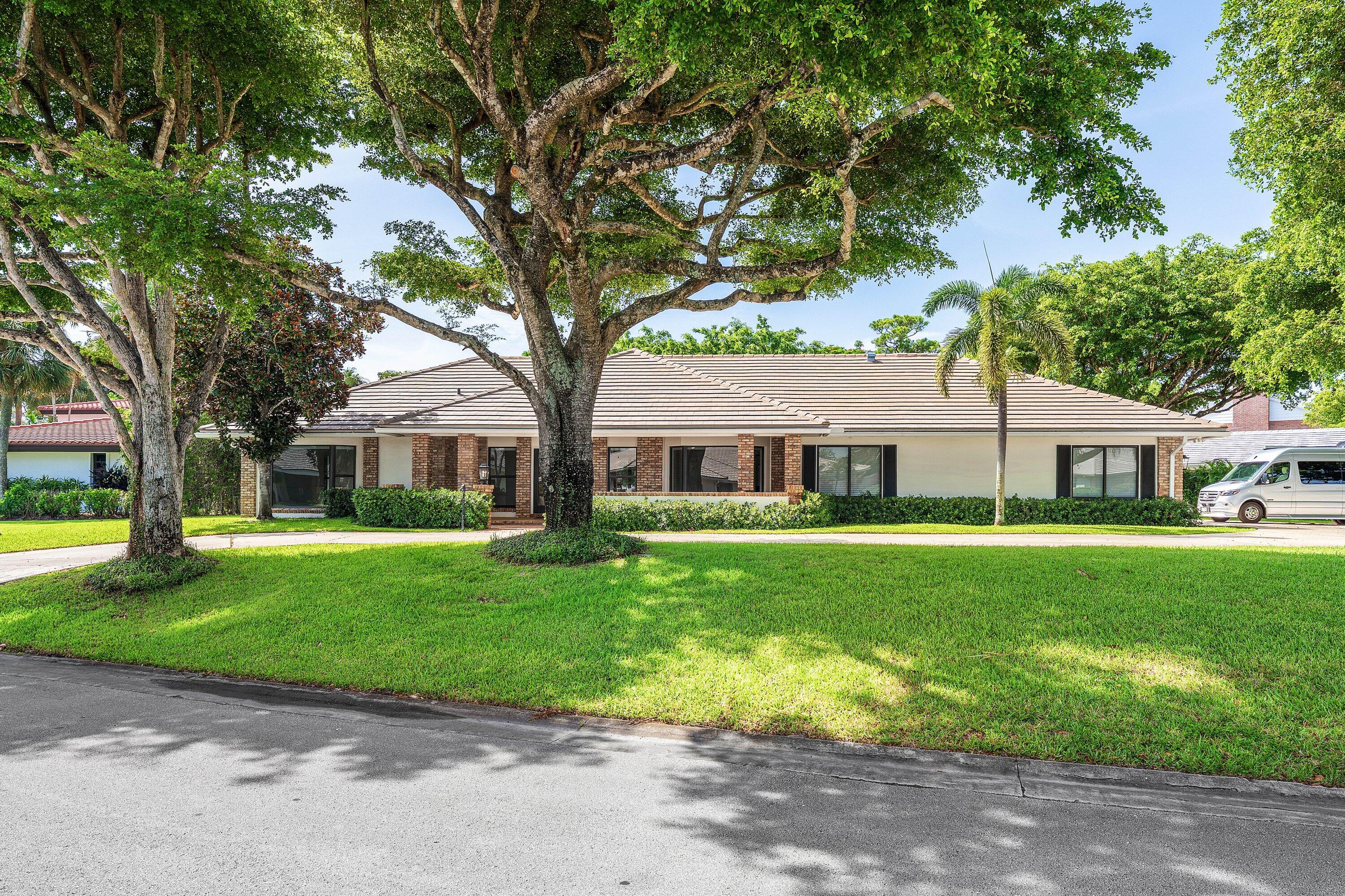 114 Glenbrook Court