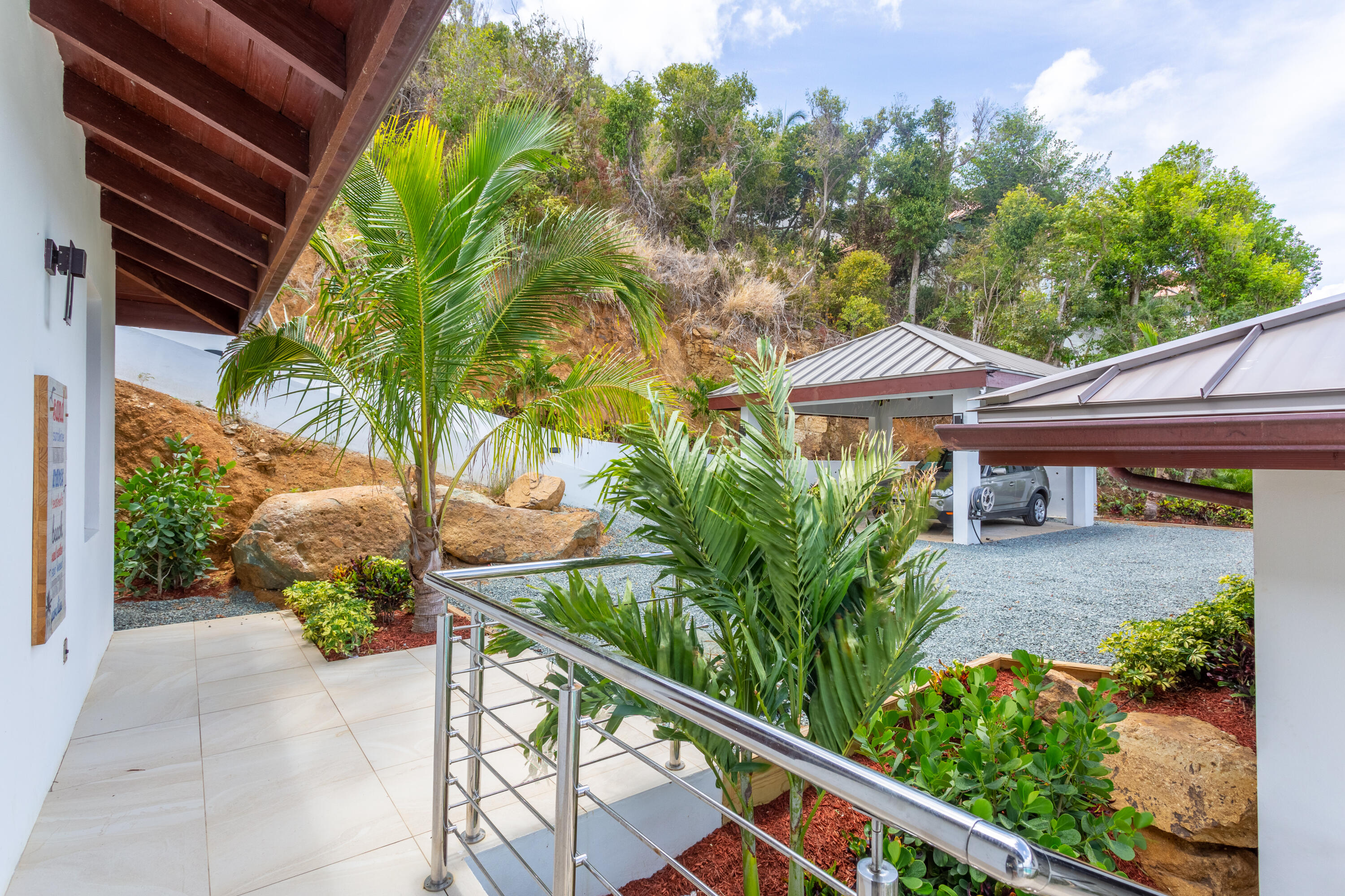 Trunk Bay - Residential