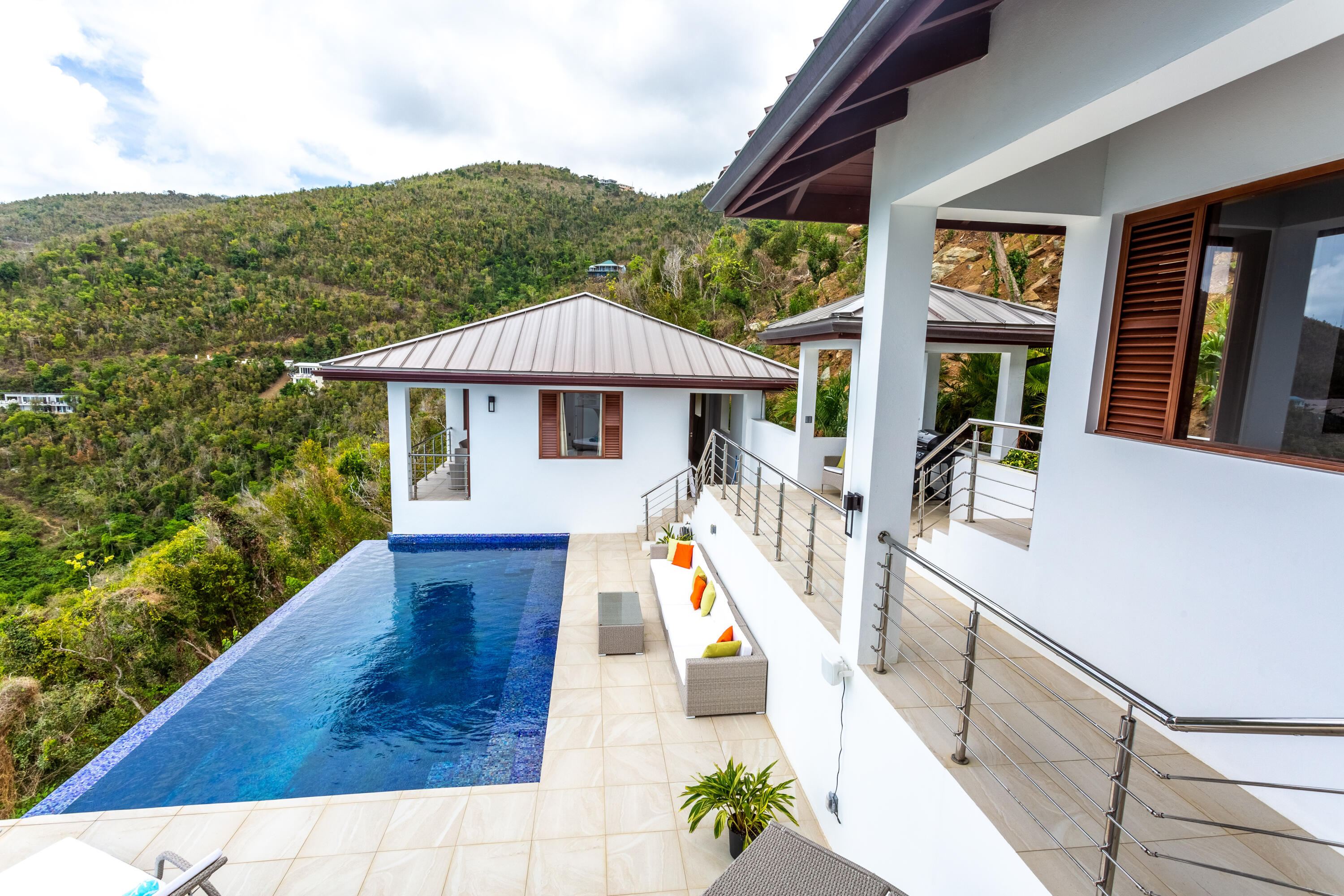 Trunk Bay - Residential