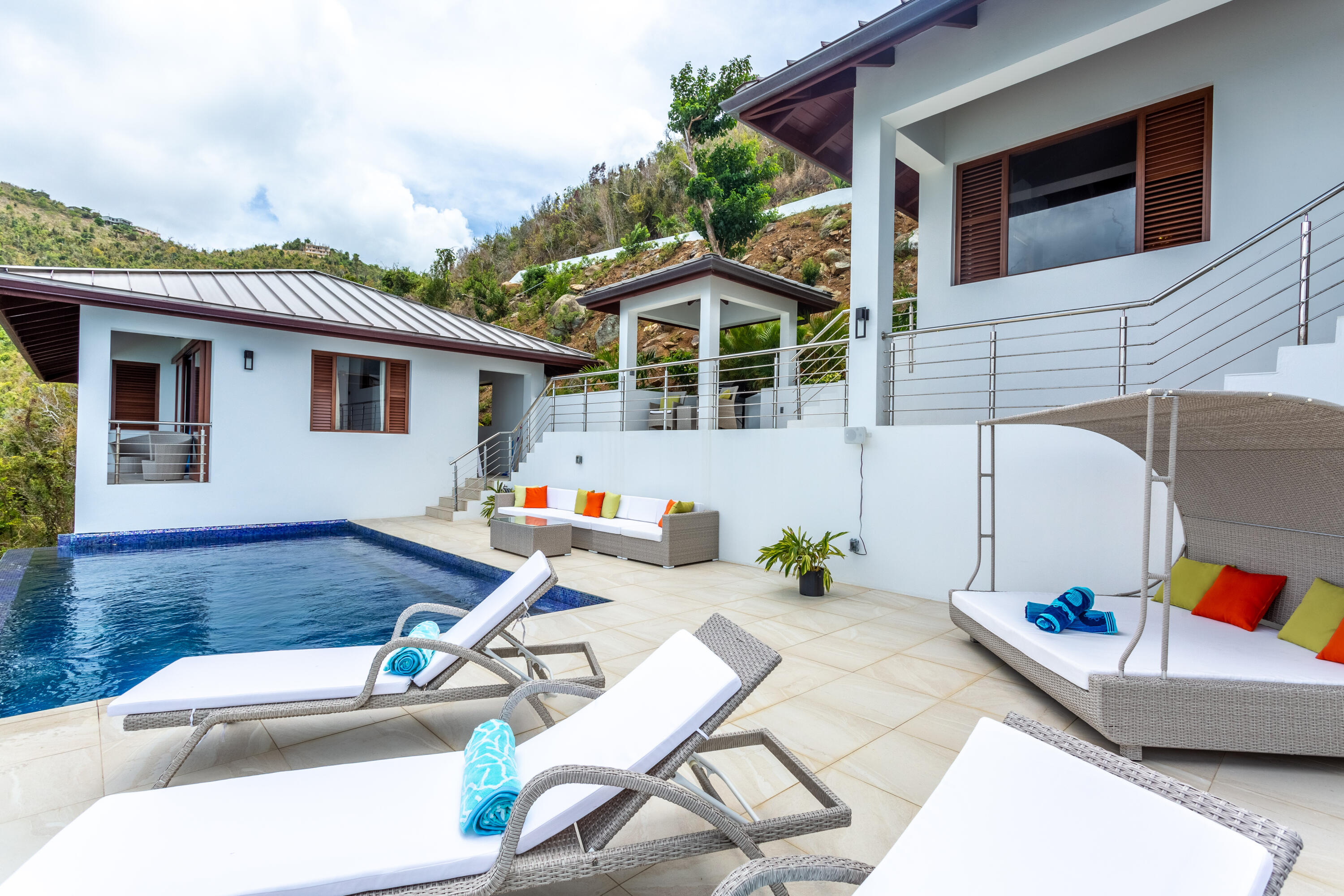 Trunk Bay - Residential