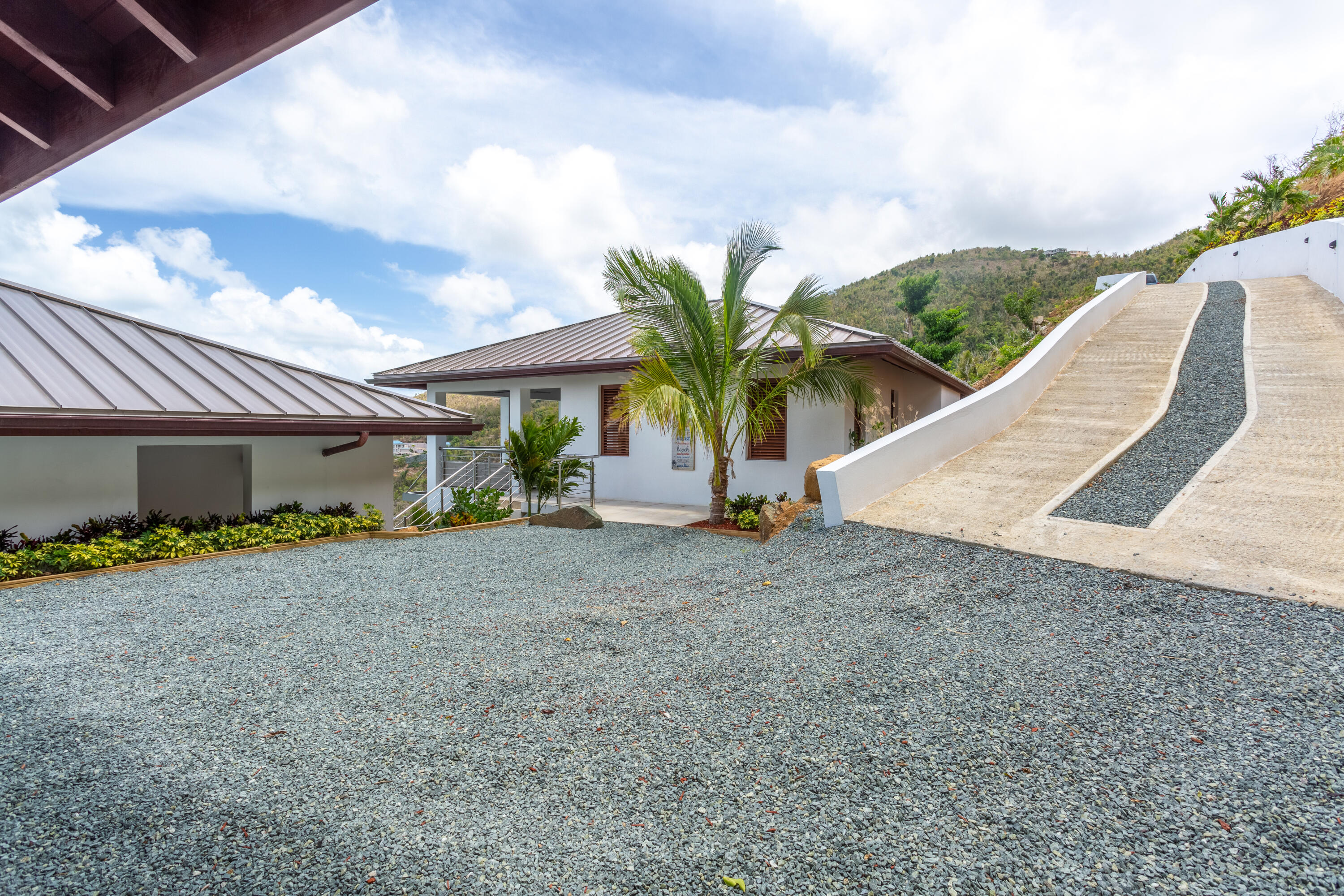 Trunk Bay - Residential