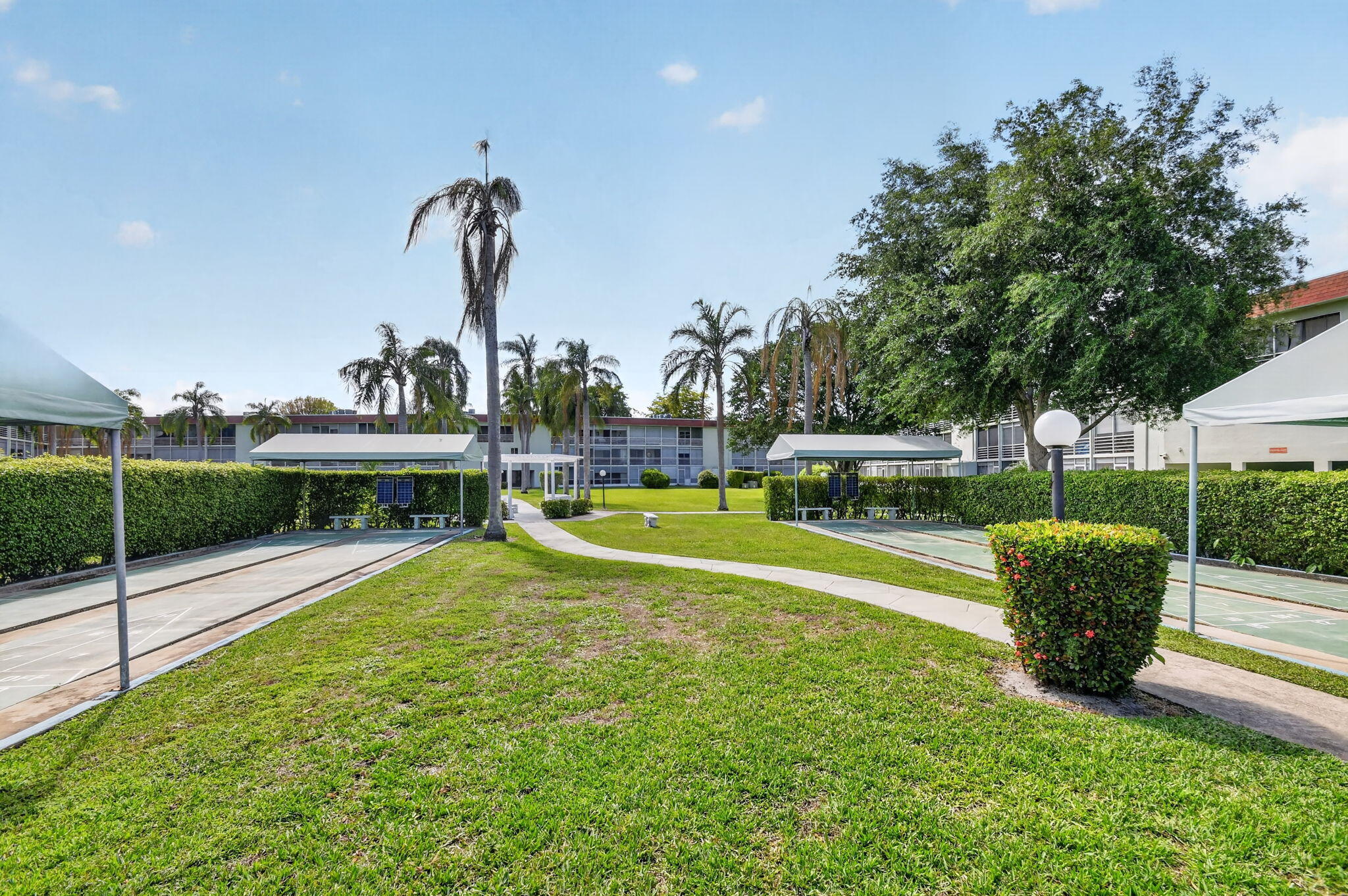 REGAL PALMS MAYFAIR CONDO - Residential