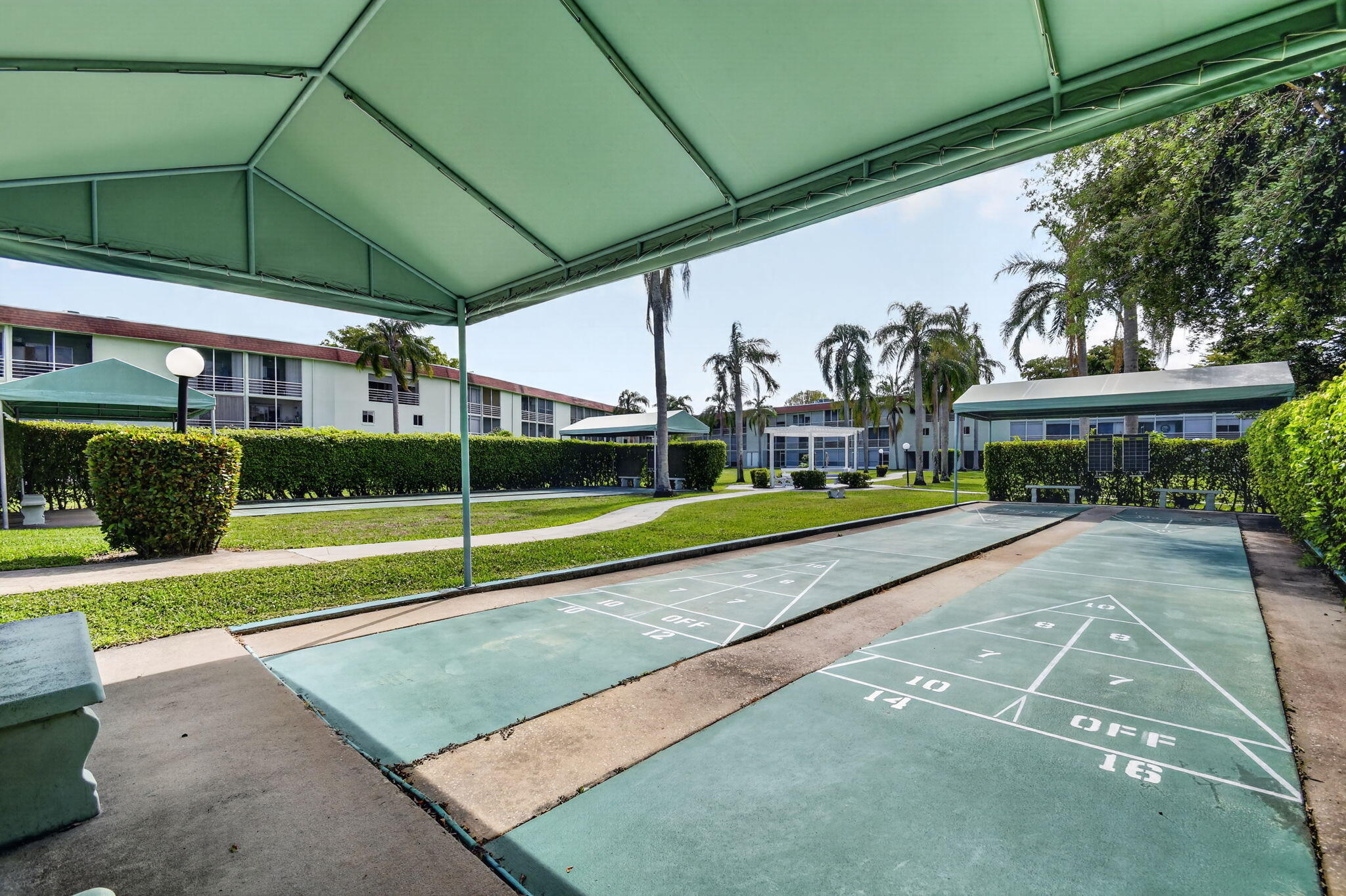 REGAL PALMS MAYFAIR CONDO - Residential