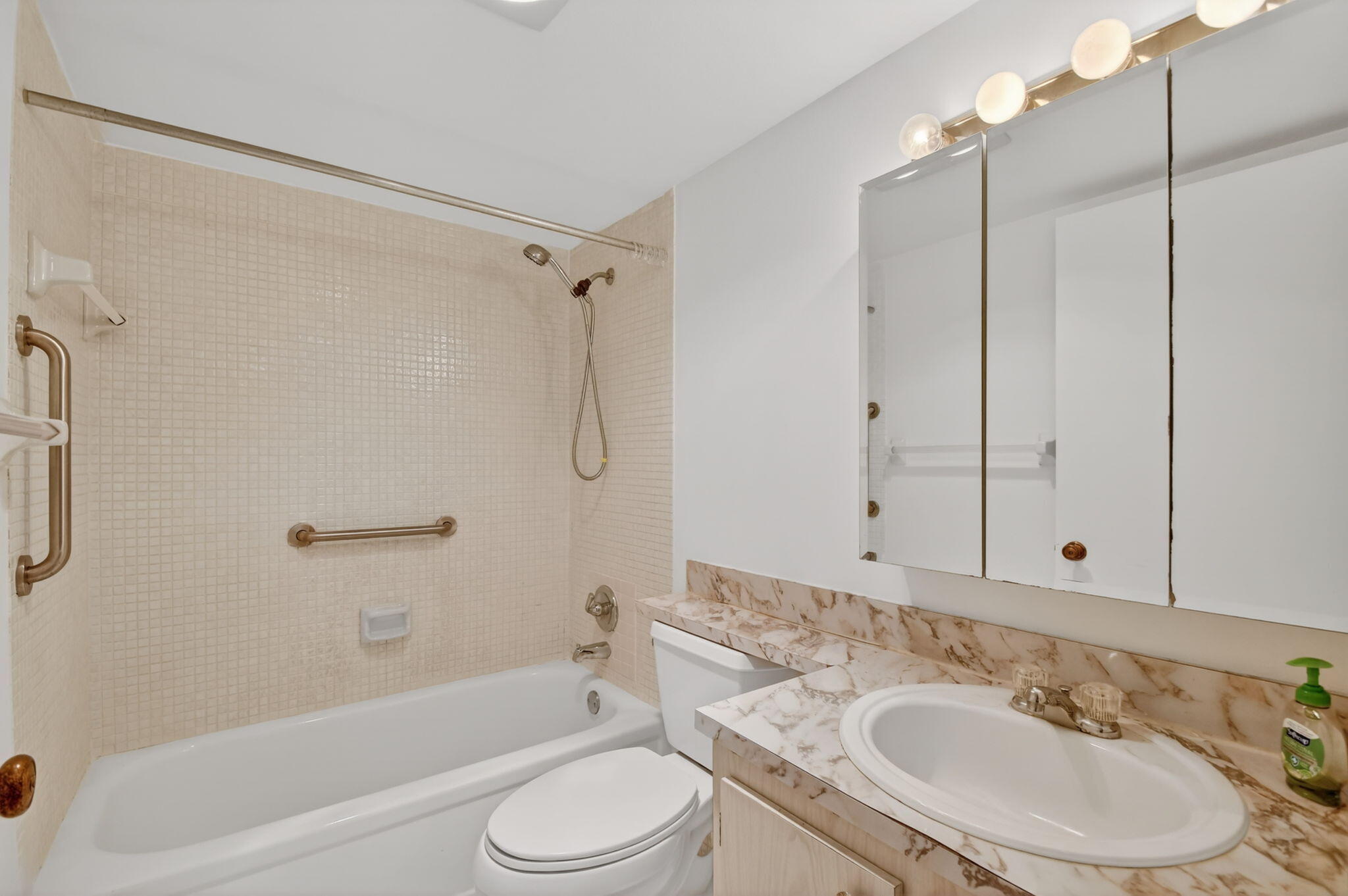 REGAL PALMS MAYFAIR CONDO - Residential