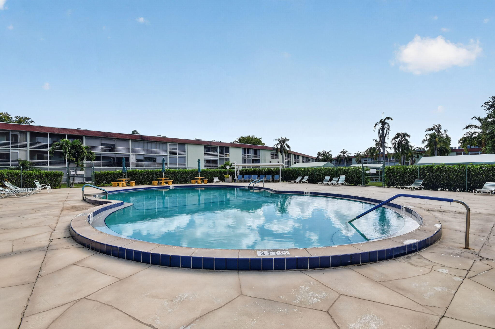 REGAL PALMS MAYFAIR CONDO - Residential