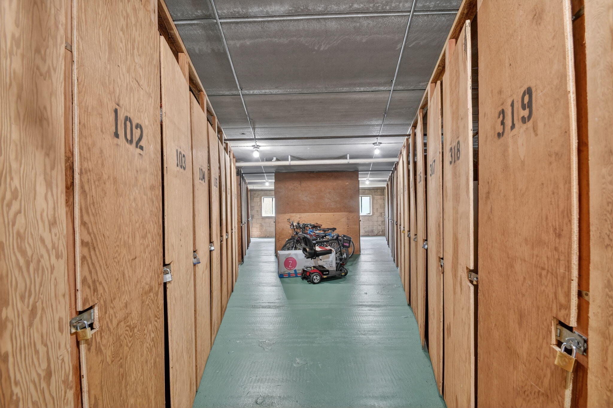 REGAL PALMS MAYFAIR CONDO - Residential