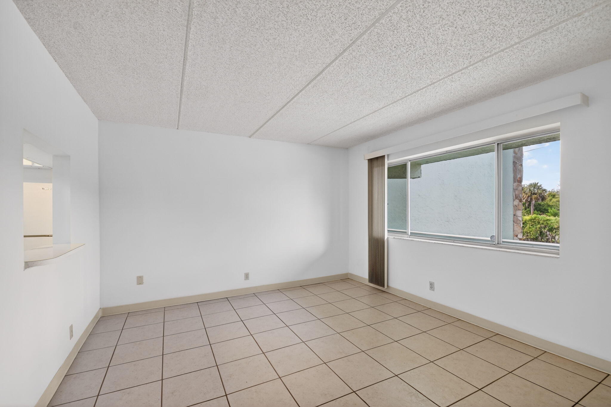 REGAL PALMS MAYFAIR CONDO - Residential