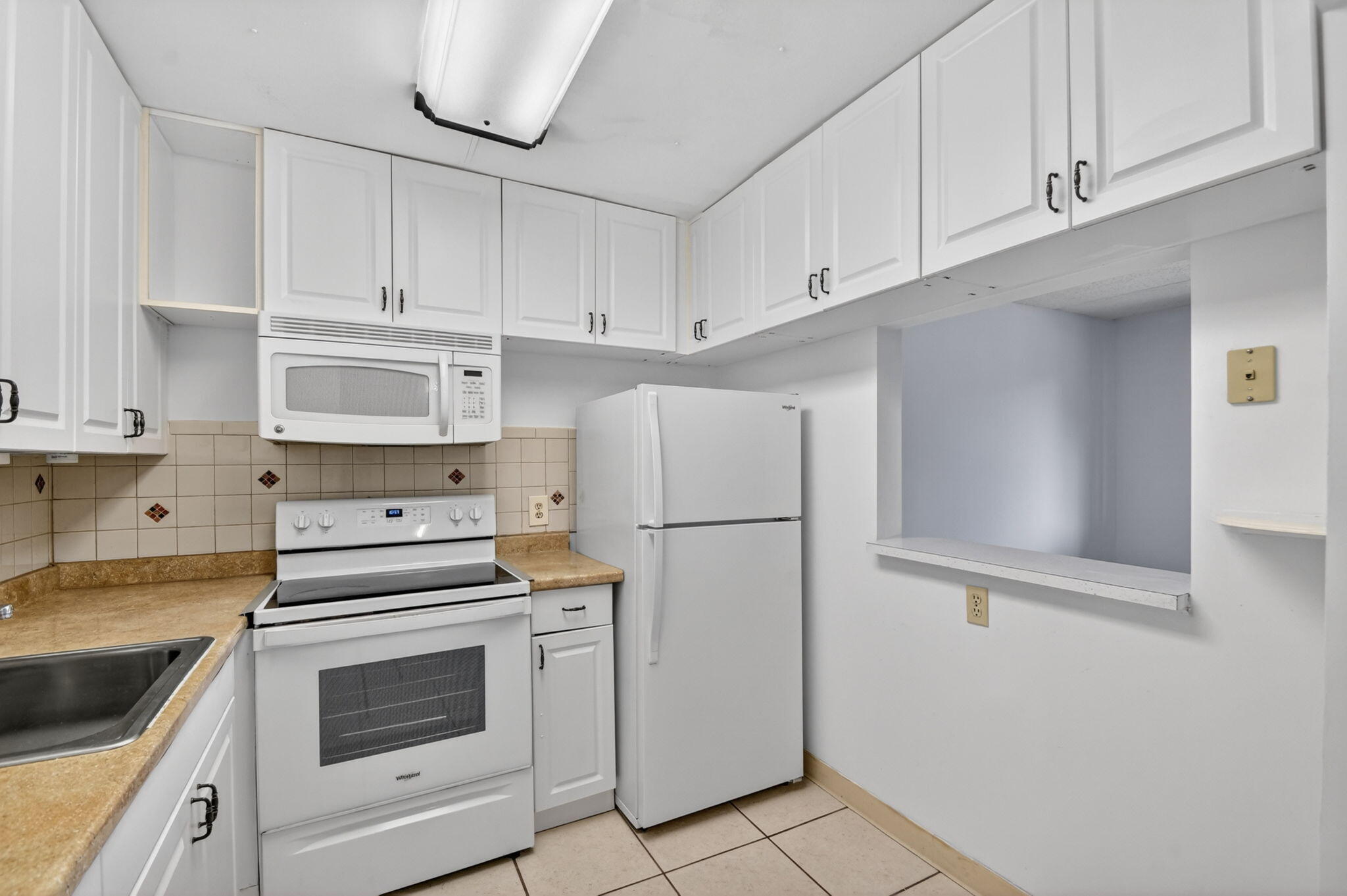 REGAL PALMS MAYFAIR CONDO - Residential