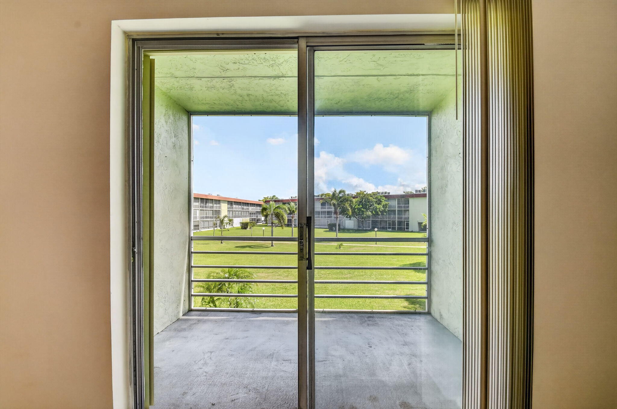 REGAL PALMS MAYFAIR CONDO - Residential