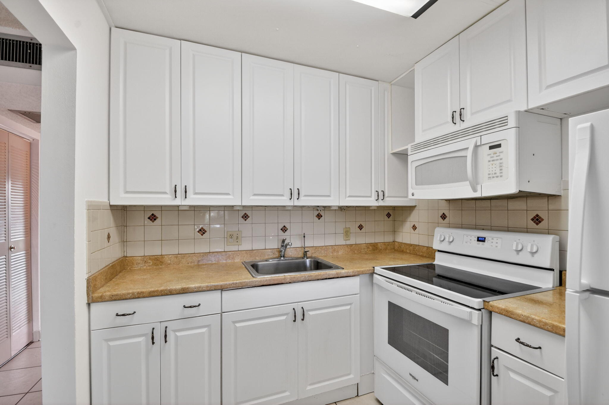 REGAL PALMS MAYFAIR CONDO - Residential