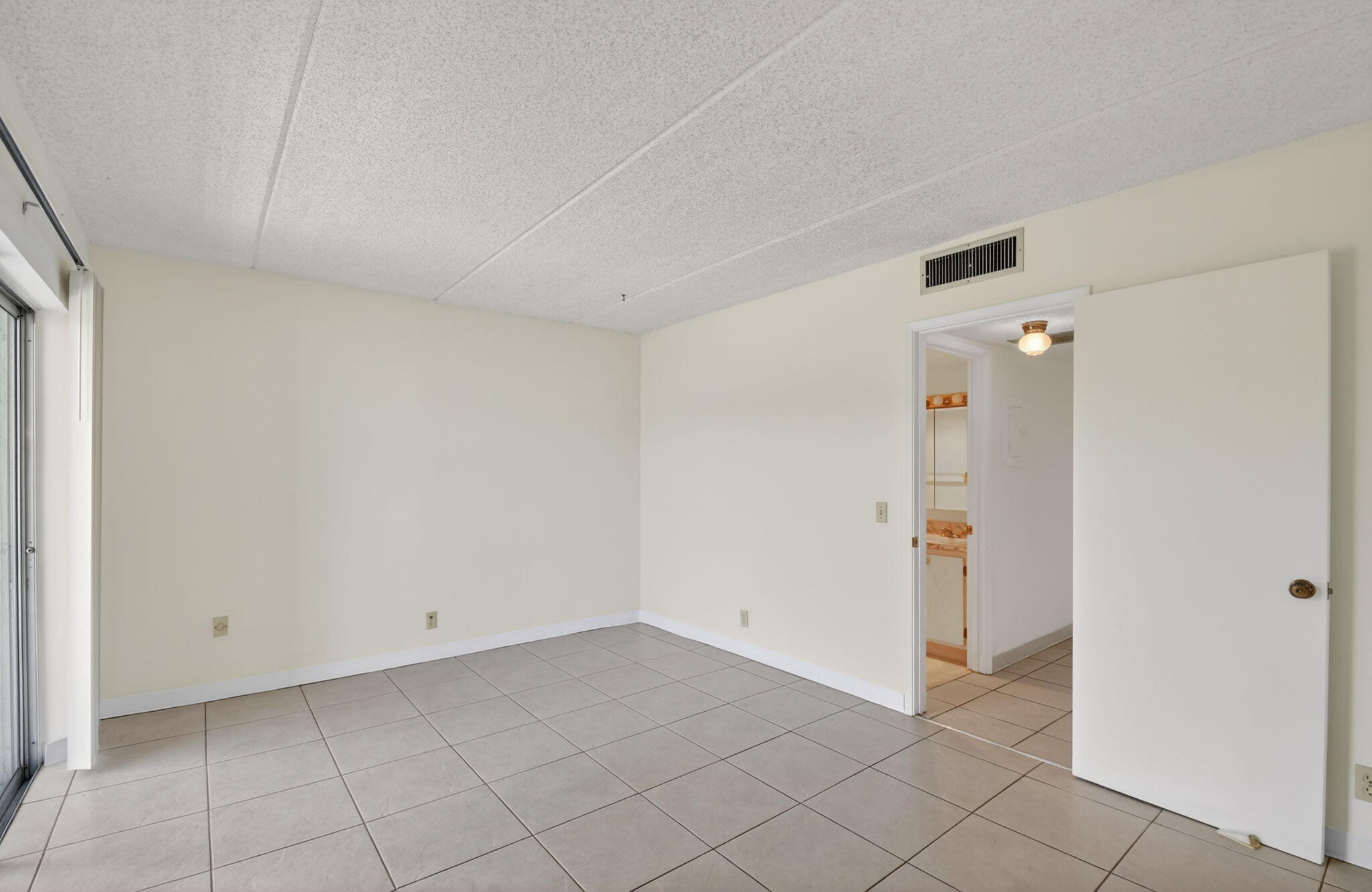 REGAL PALMS MAYFAIR CONDO - Residential