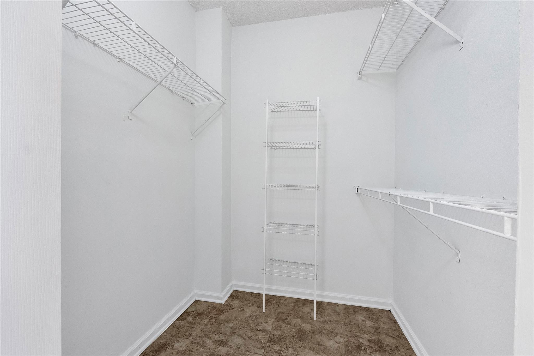 Palms Point - Residential