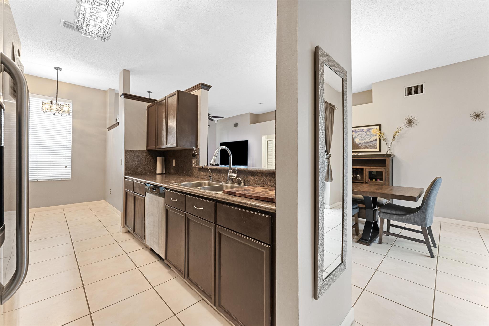 EMERALD FOREST OF WELLING - Residential