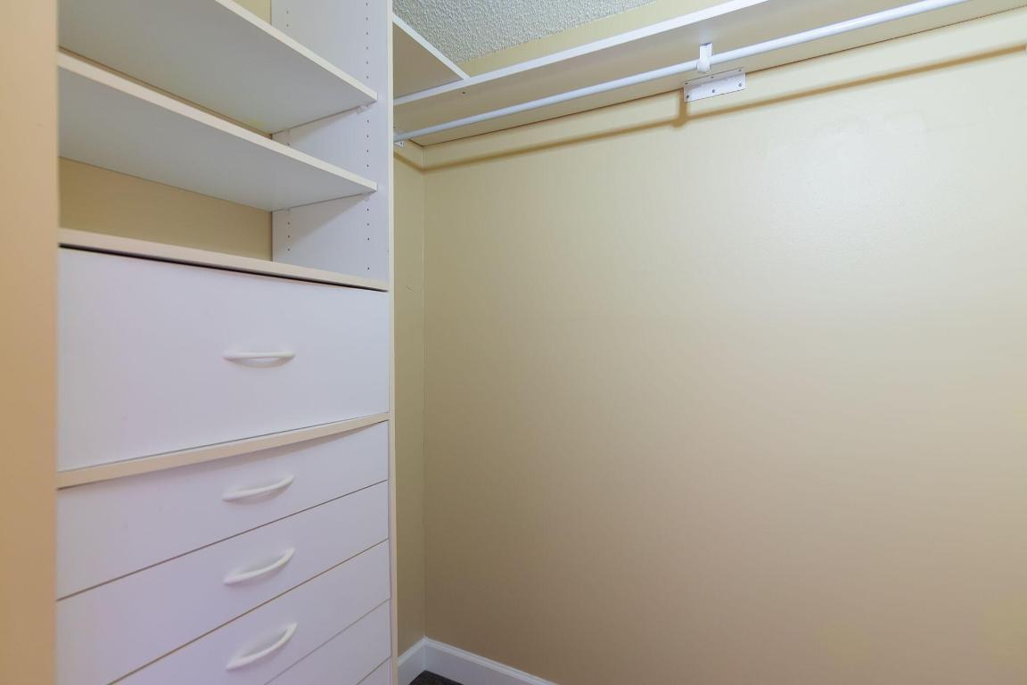 HIDDEN HARBOUR OF THE PALM BEACHES CONDO - Residential Lease