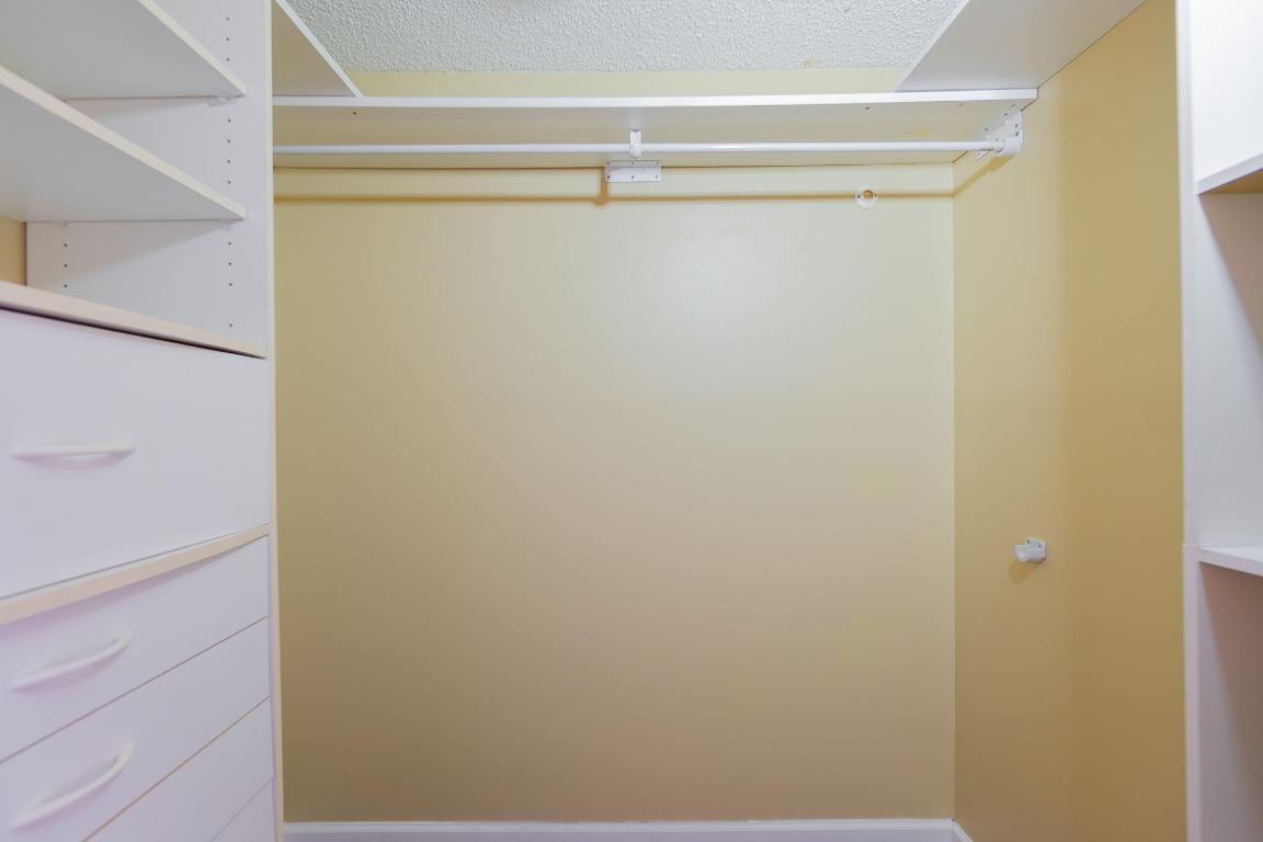 HIDDEN HARBOUR OF THE PALM BEACHES CONDO - Residential Lease