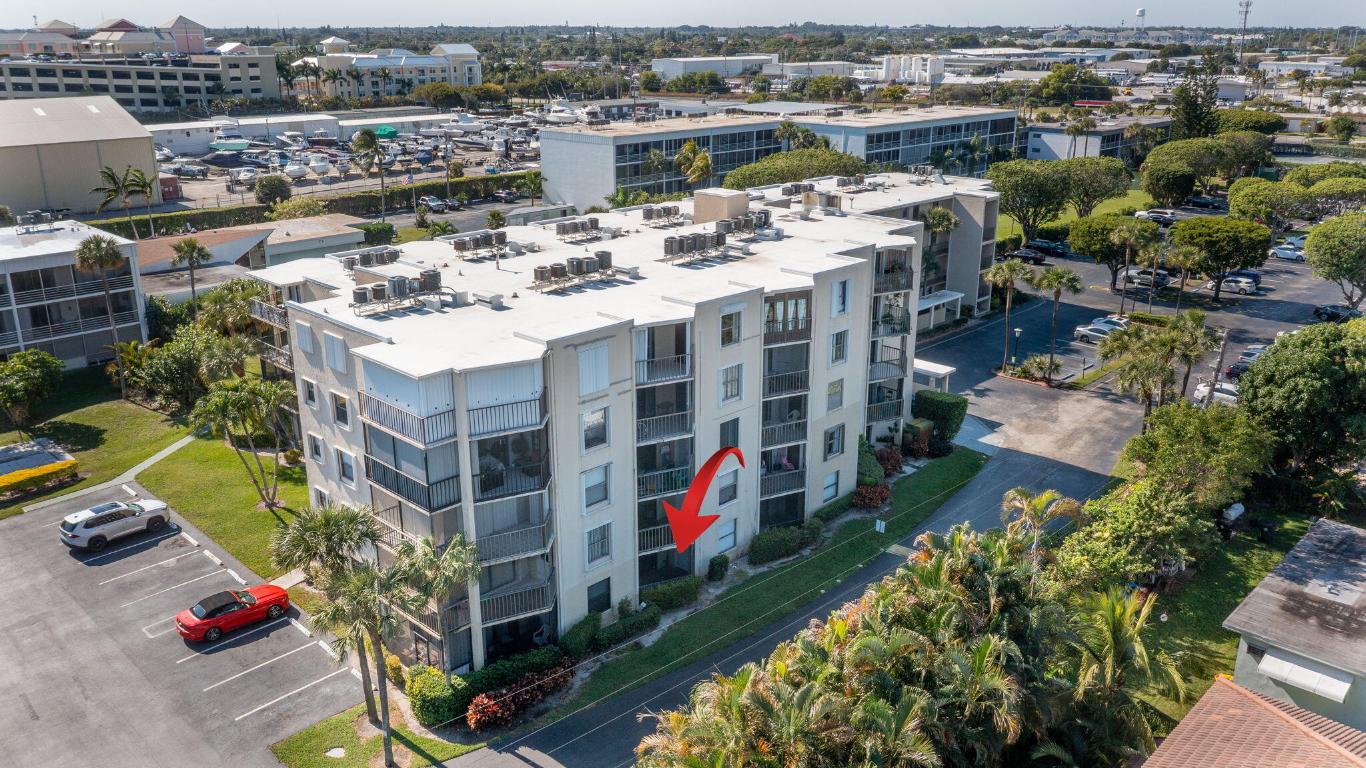 HIDDEN HARBOUR OF THE PALM BEACHES CONDO - Residential Lease