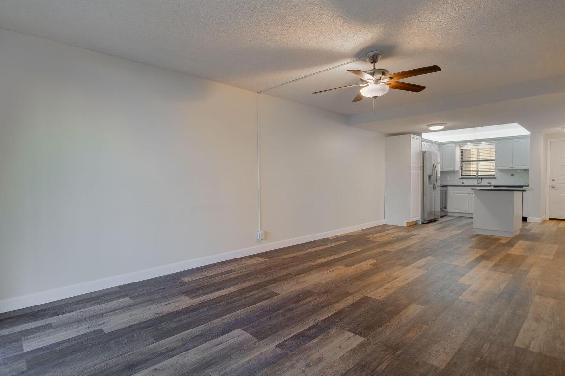 HIDDEN HARBOUR OF THE PALM BEACHES CONDO - Residential Lease