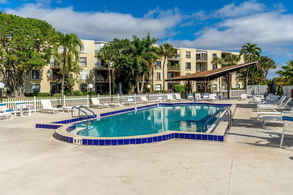 HIDDEN HARBOUR OF THE PALM BEACHES CONDO - Residential Lease