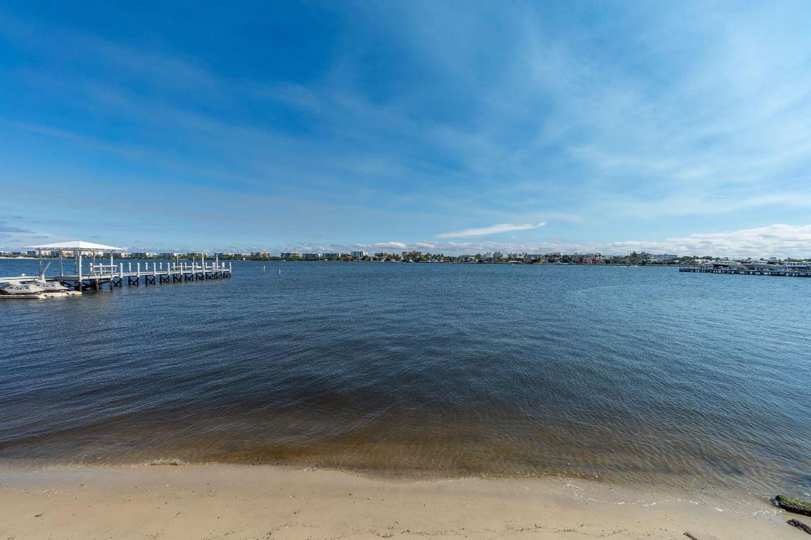 HIDDEN HARBOUR OF THE PALM BEACHES CONDO - Residential Lease