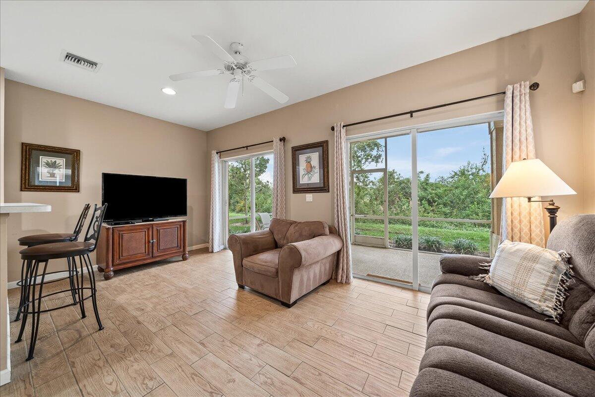 CASTLE PINES CONDOMINIUM - Residential Lease