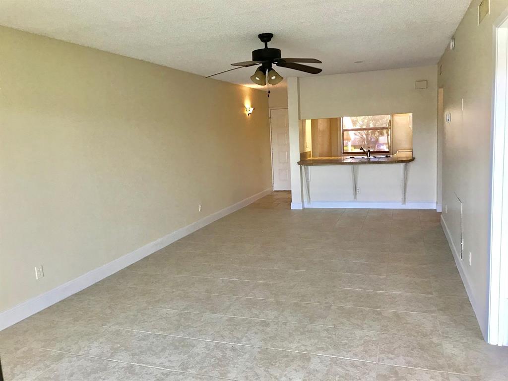 BRIARWOOD CONDO - Residential