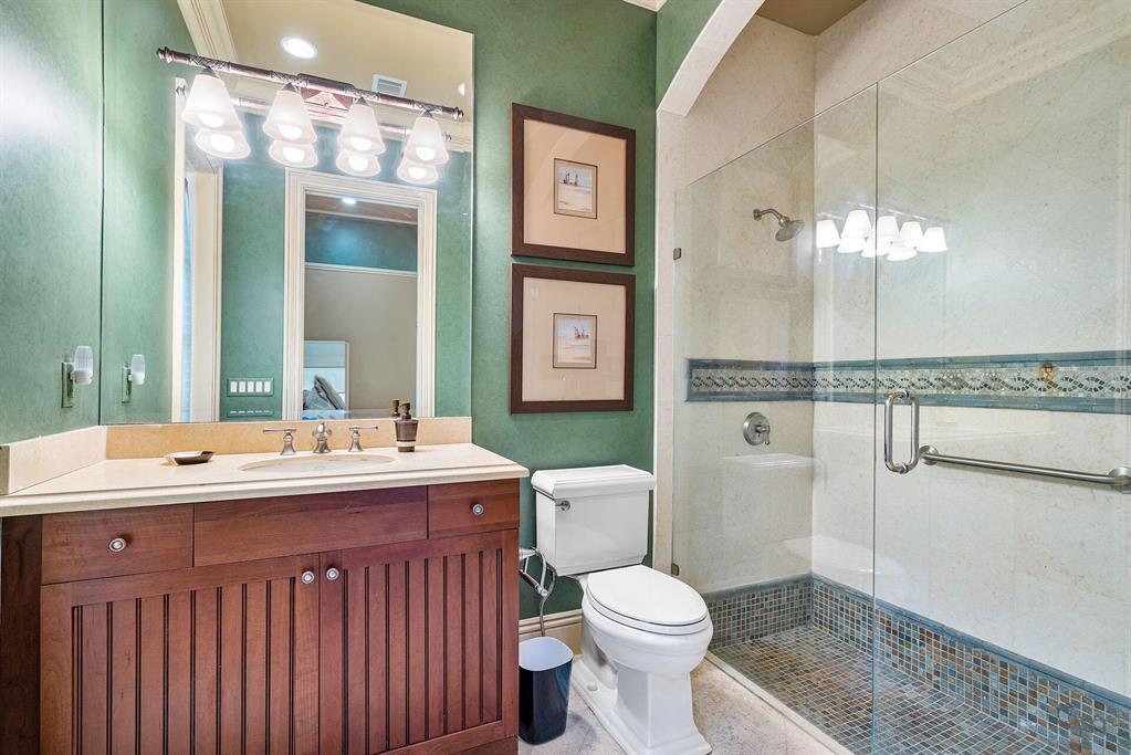 ROYAL PALM YACHT & COUNTRY CLUB - Residential