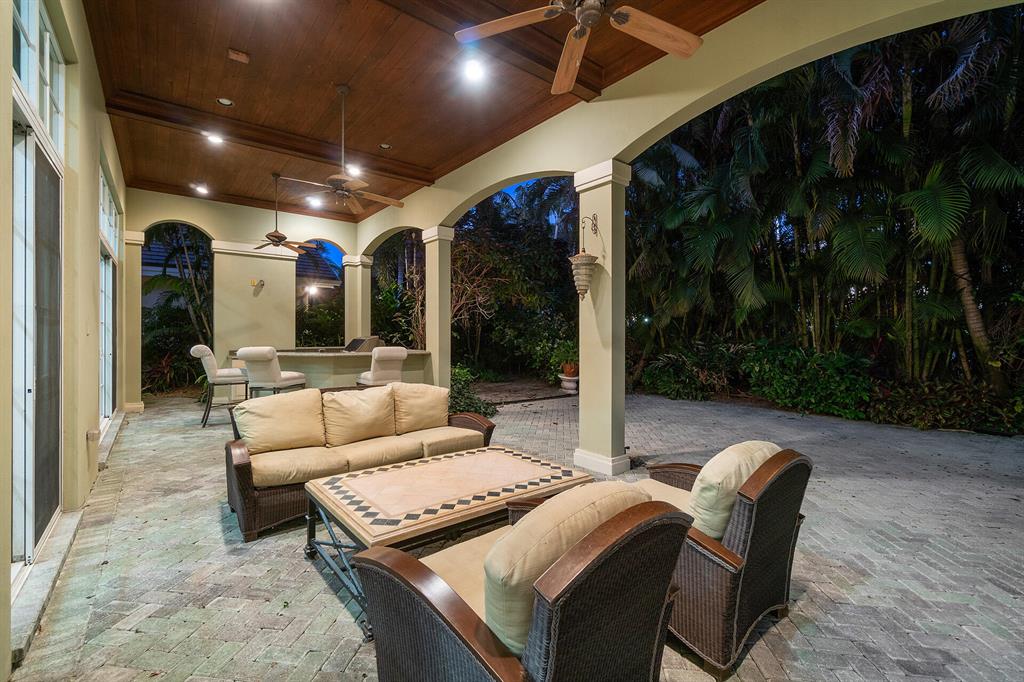 ROYAL PALM YACHT & COUNTRY CLUB - Residential