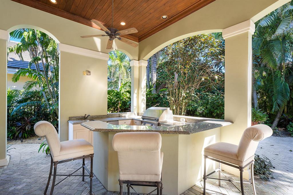 ROYAL PALM YACHT & COUNTRY CLUB - Residential