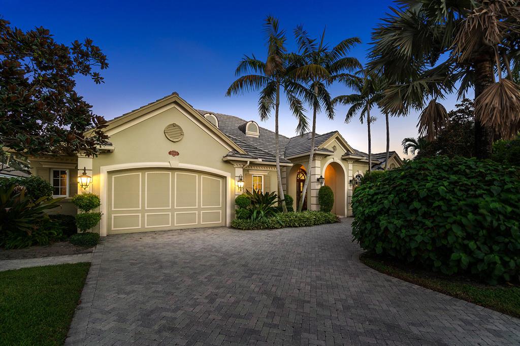 ROYAL PALM YACHT & COUNTRY CLUB - Residential