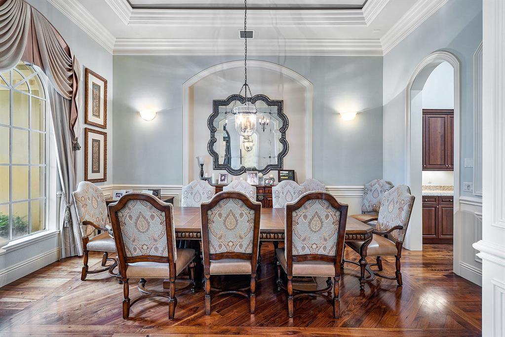 ROYAL PALM YACHT & COUNTRY CLUB - Residential