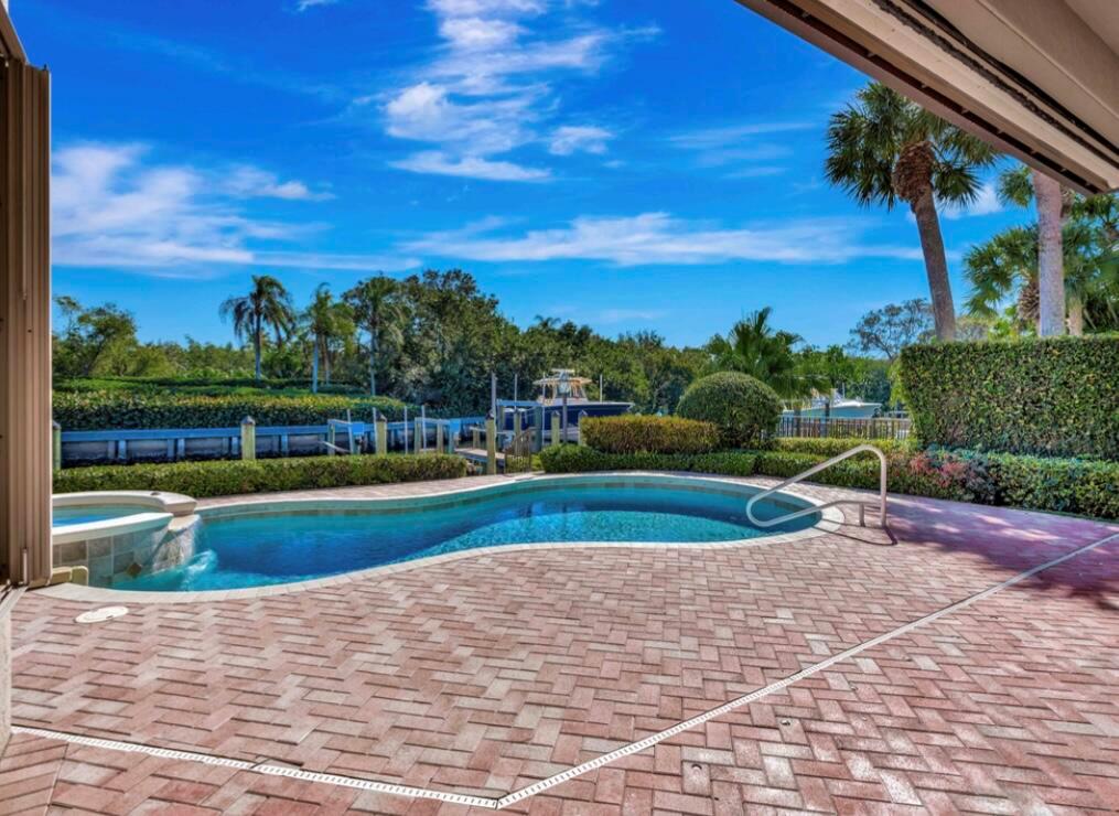 FRENCHMANS CREEK PAR C-2 - Residential