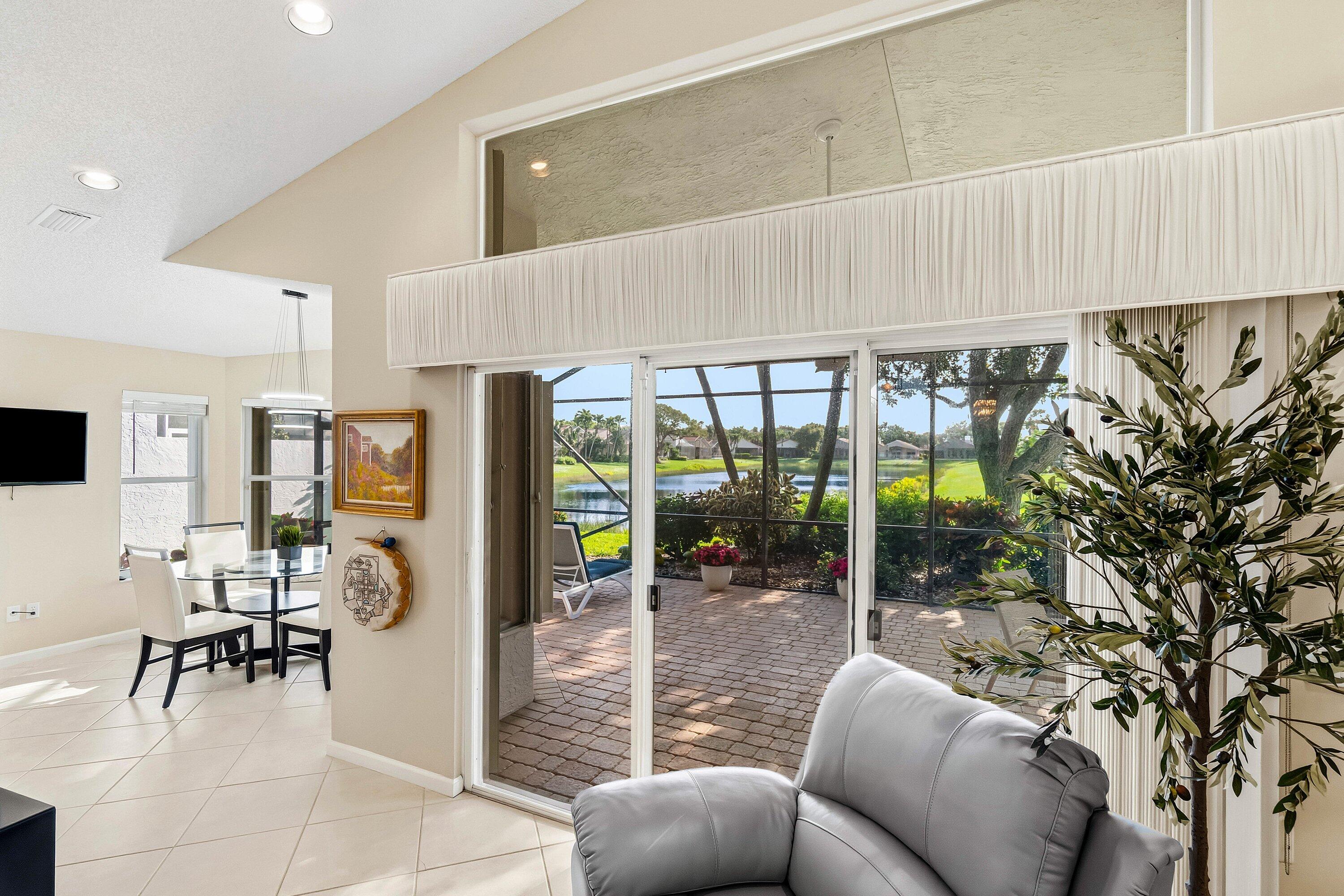 VALENCIA LAKES 3 - Residential