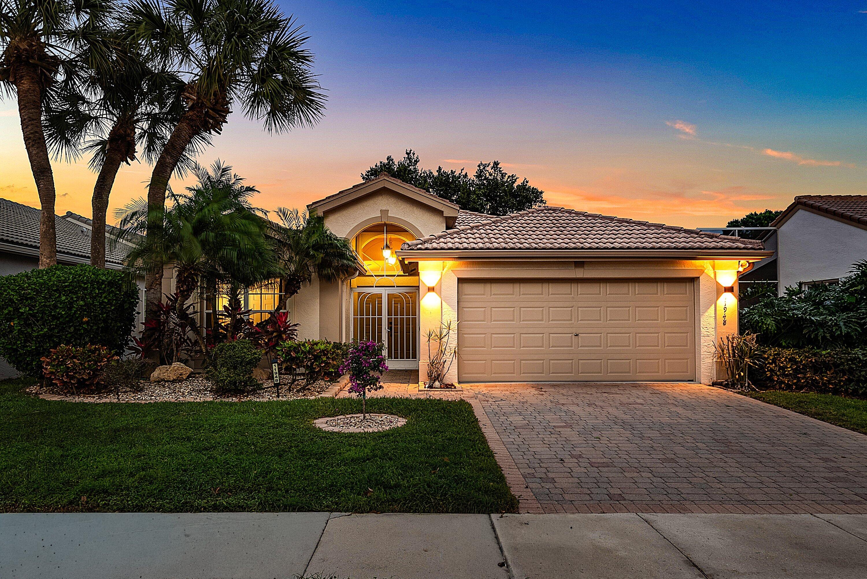 VALENCIA LAKES 3 - Residential