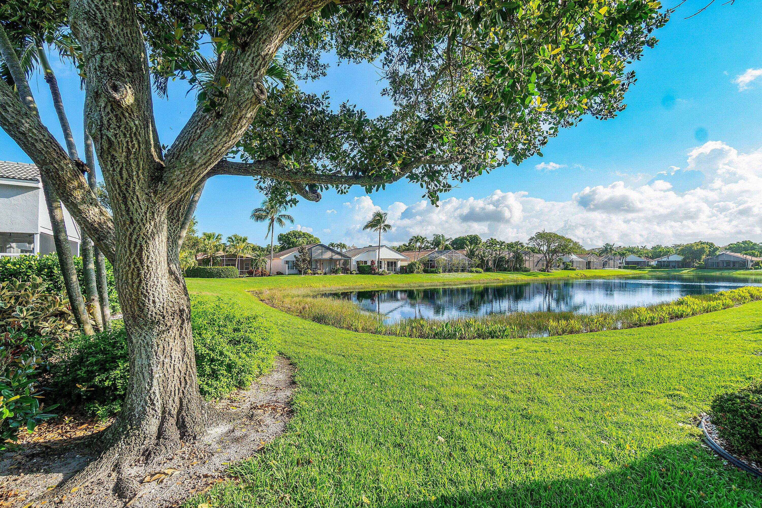 VALENCIA LAKES 3 - Residential