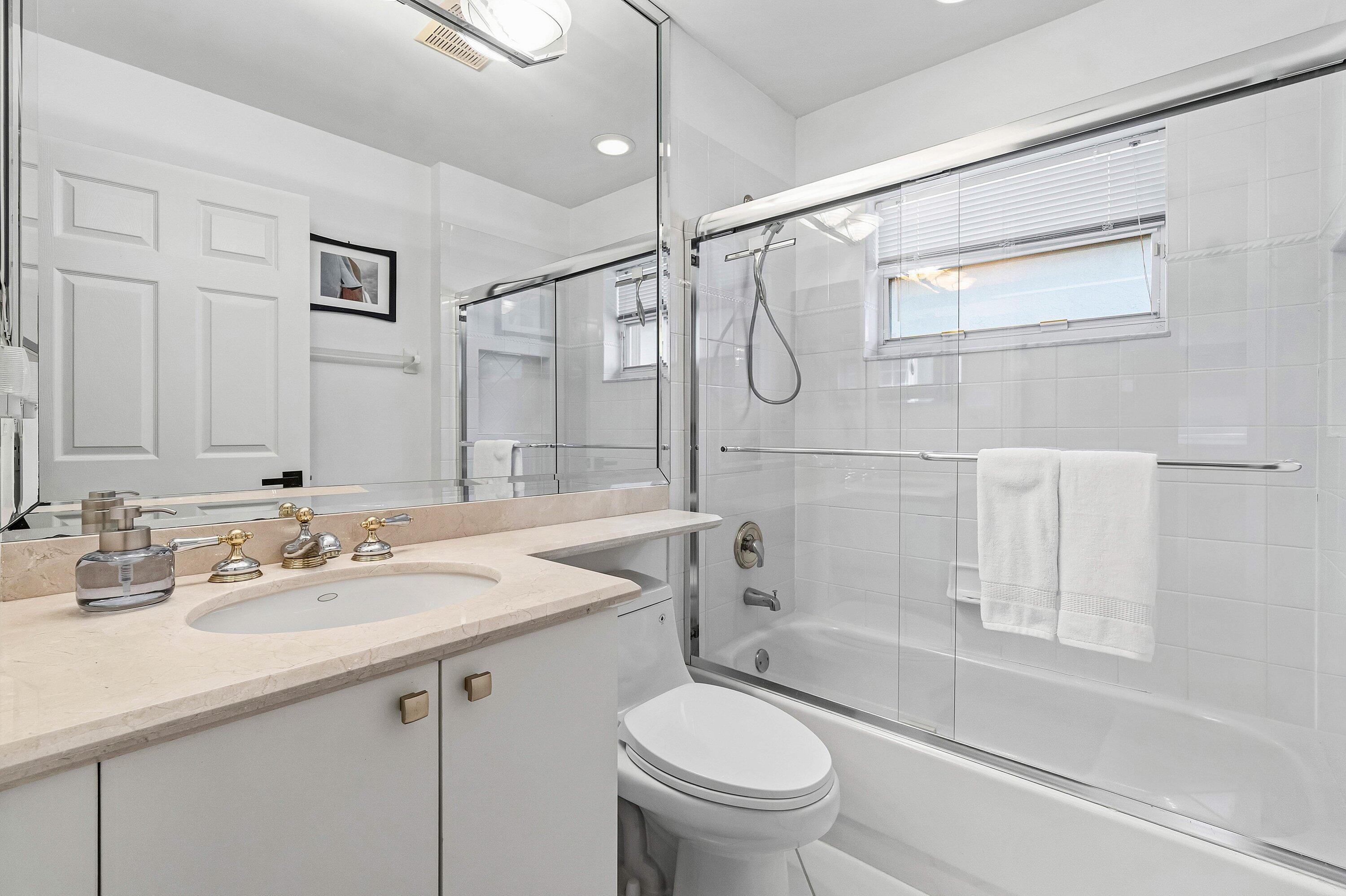 VALENCIA LAKES 3 - Residential