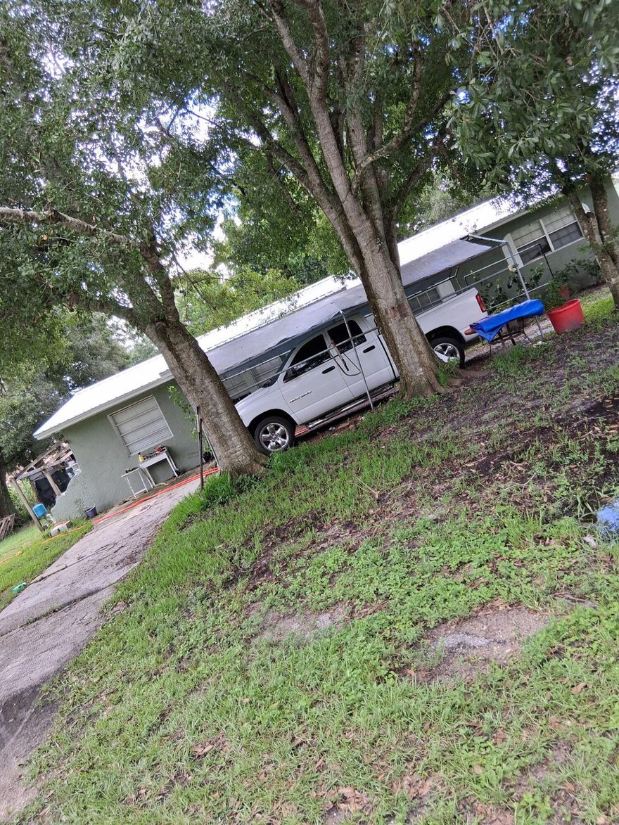 CASH ONLY!!! will not pass financing AS IS  Great opportunity for investors looking for a flip Close enough to town yet not in the city limits.  Priced to sell quick & already discounted considering necessary repairs.