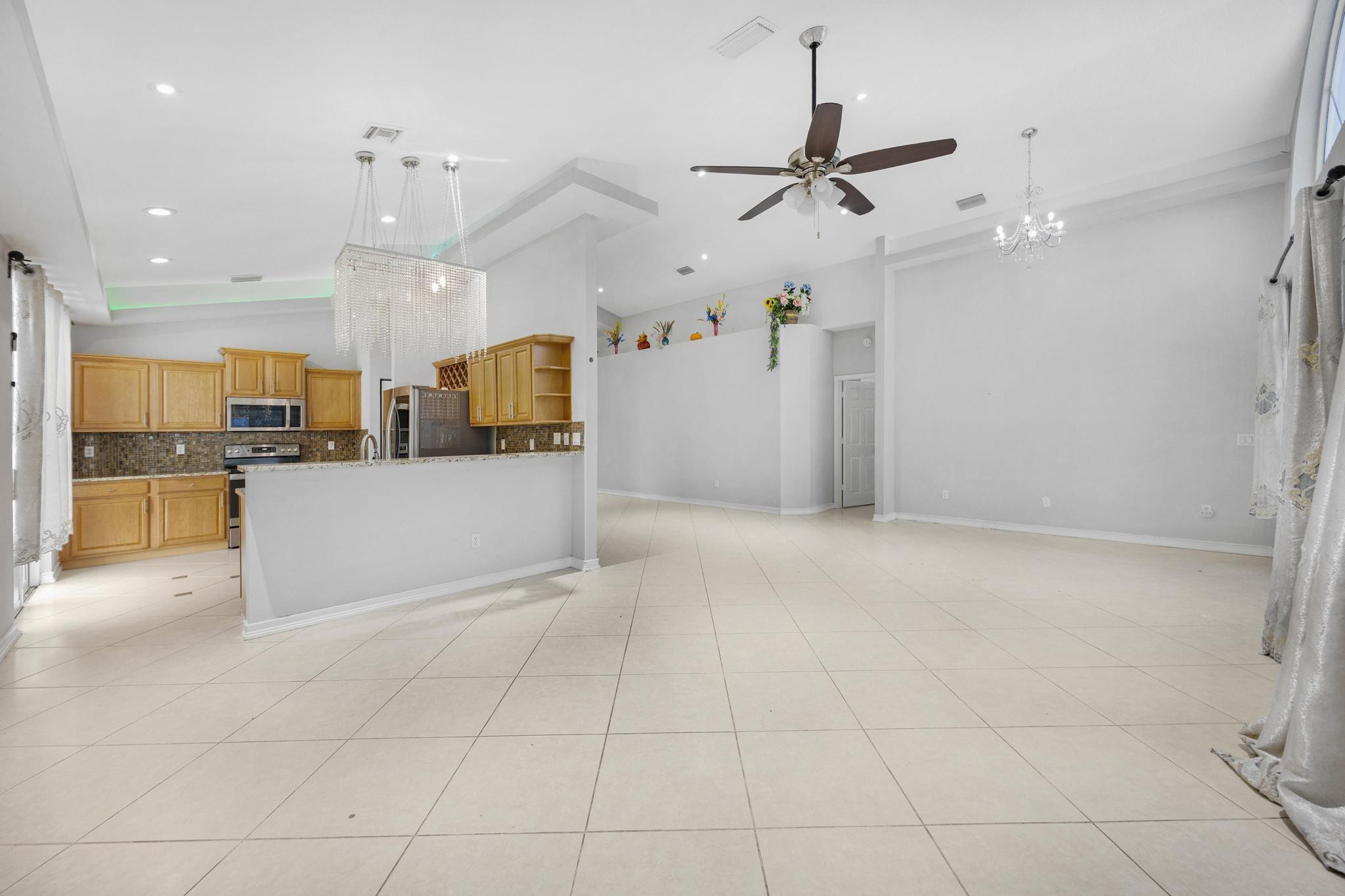 LAKE CHARLESTON TR X - Residential