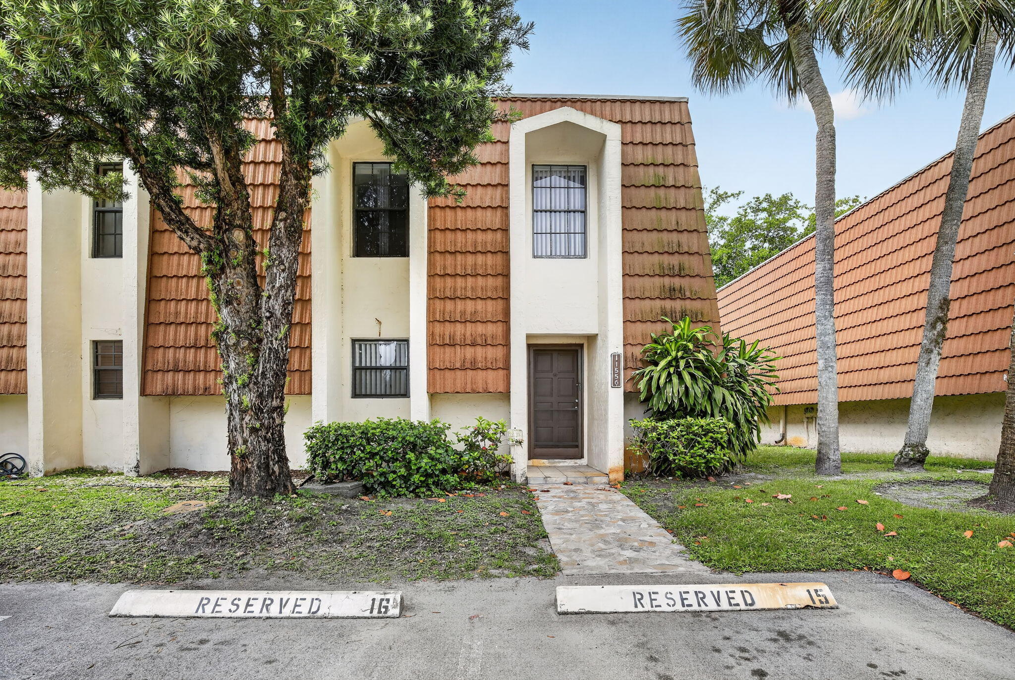 11556 NW 1st Street, Plantation FL 33325