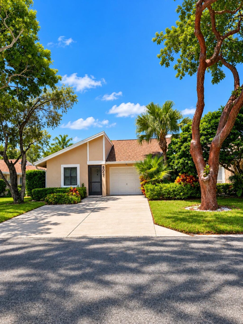 Photo of 8057 SPRINGTREE Road, Boca Raton, FL 33496 (MLS # B26088869)
