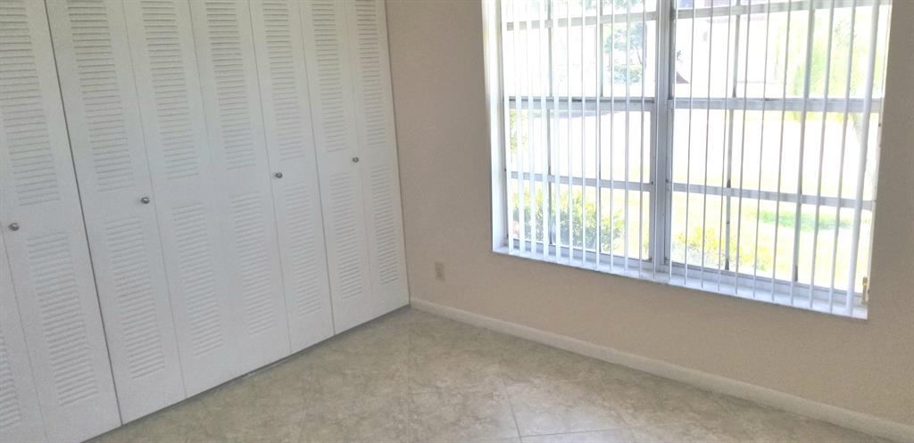 KINGS POINT 8 - Residential Lease