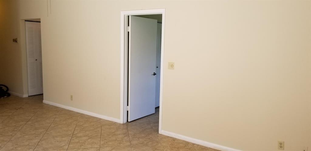 KINGS POINT 8 - Residential Lease