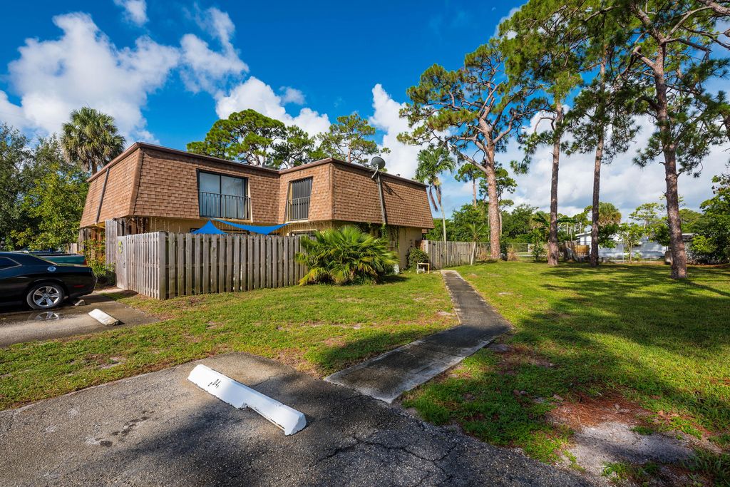 Photo of 471 Kirk Road #D, West Palm Beach, FL 33406 (MLS # B26027680)